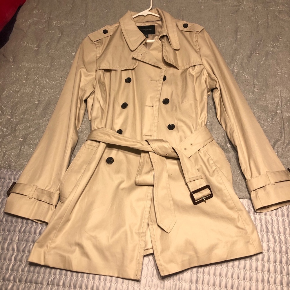 Banana Republic Trench Coat NWOT